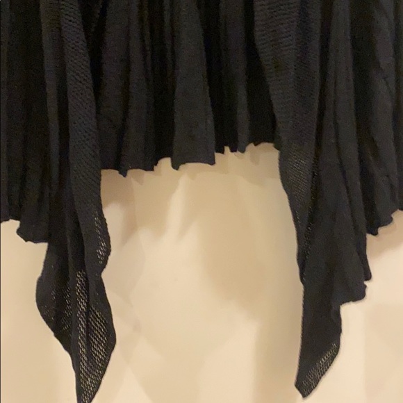 Top - Picture 3 of 4